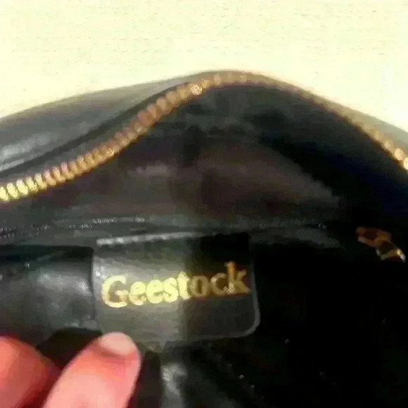 Geestock black waist bag. Gently used - Picture 5 of 5